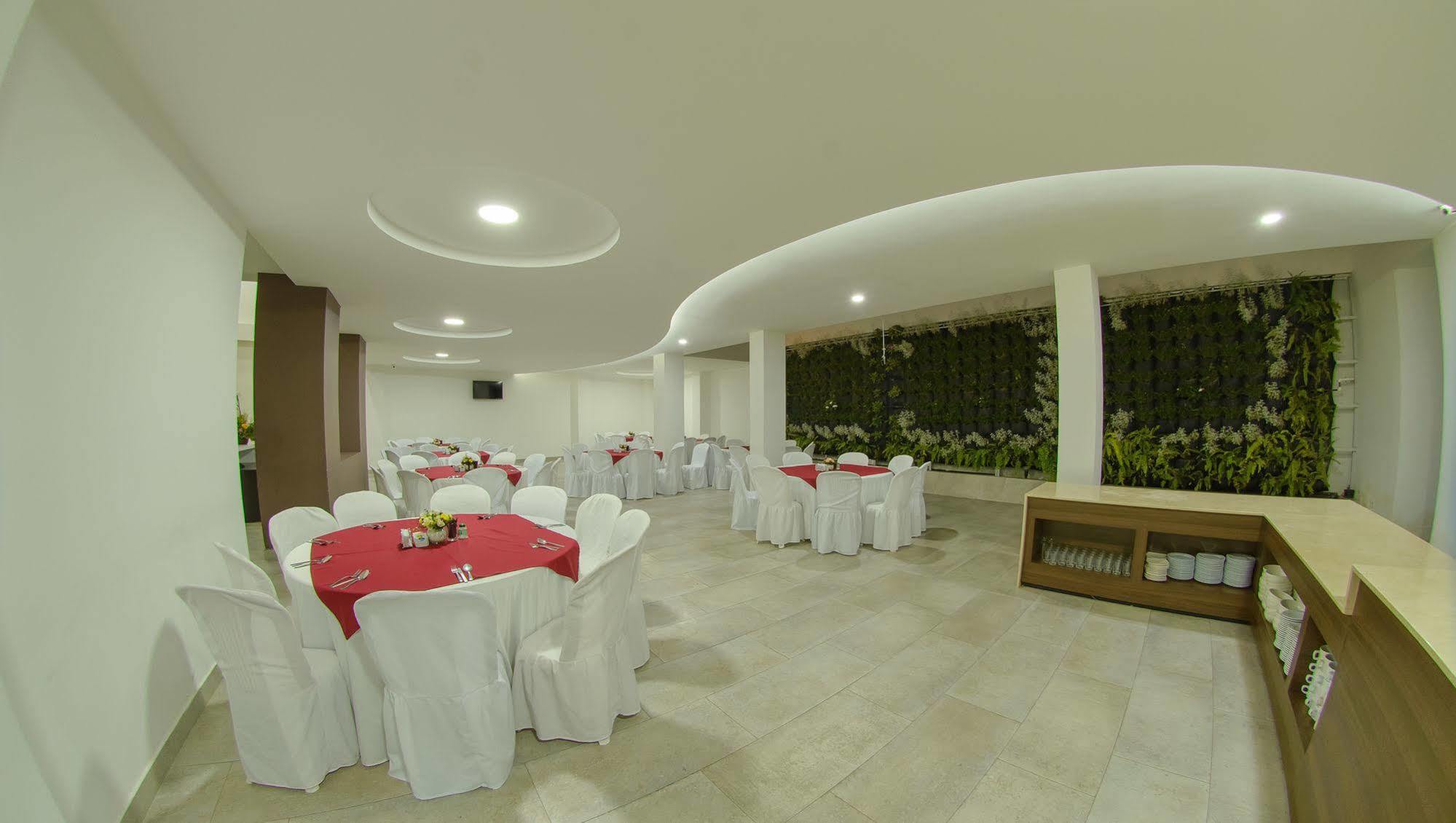 San Martin Hotel